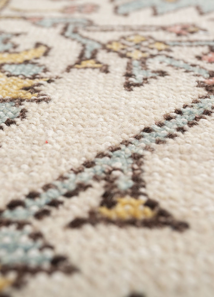 erbe ivory wool hand knotted Rug - CloseUp