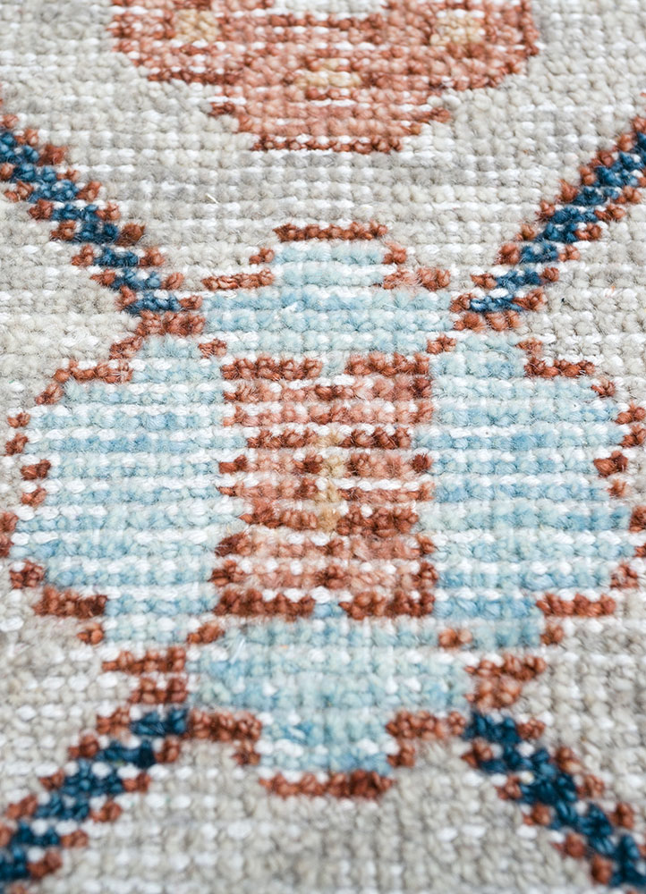 erbe ivory wool hand knotted Rug - CloseUp