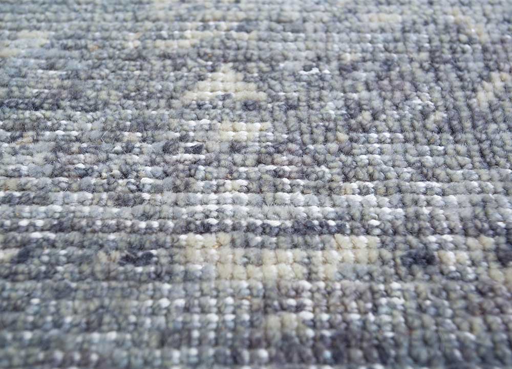 erbe grey and black wool hand knotted Rug - CloseUp