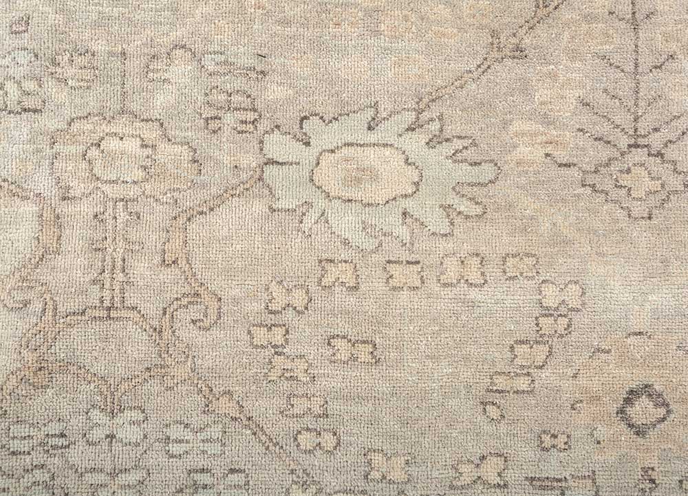erbe ivory wool hand knotted Rug - CloseUp