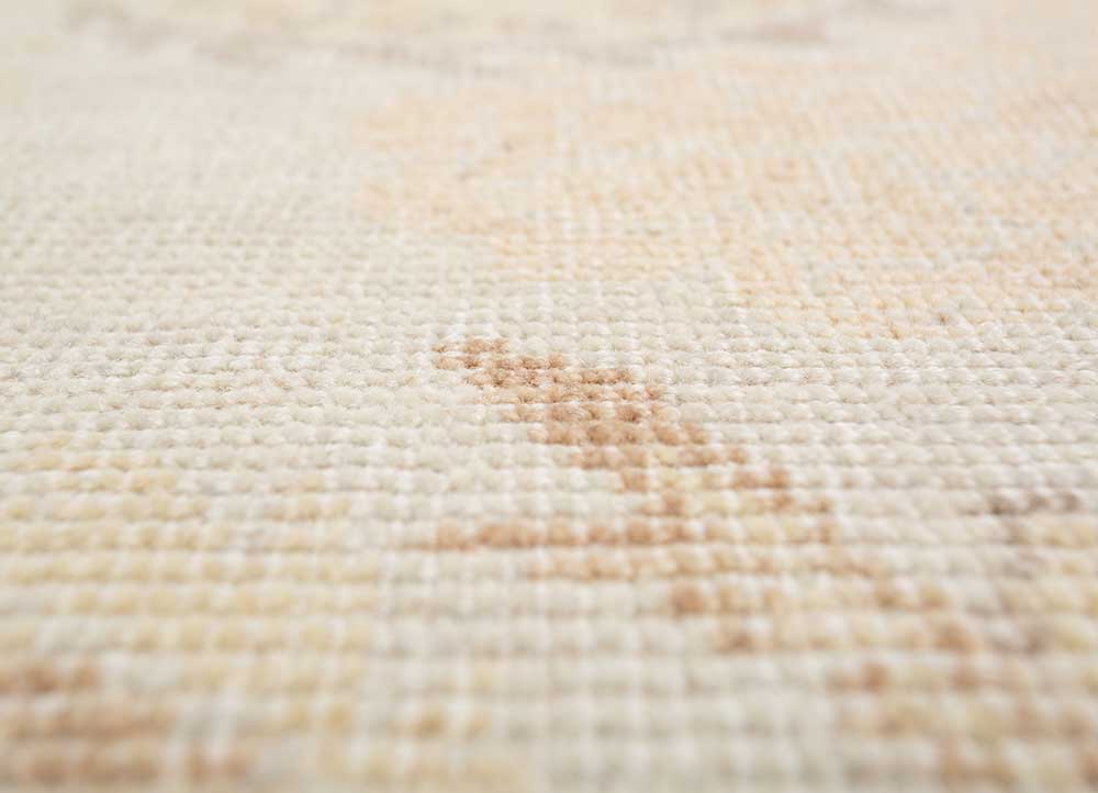 erbe ivory wool hand knotted Rug - CloseUp