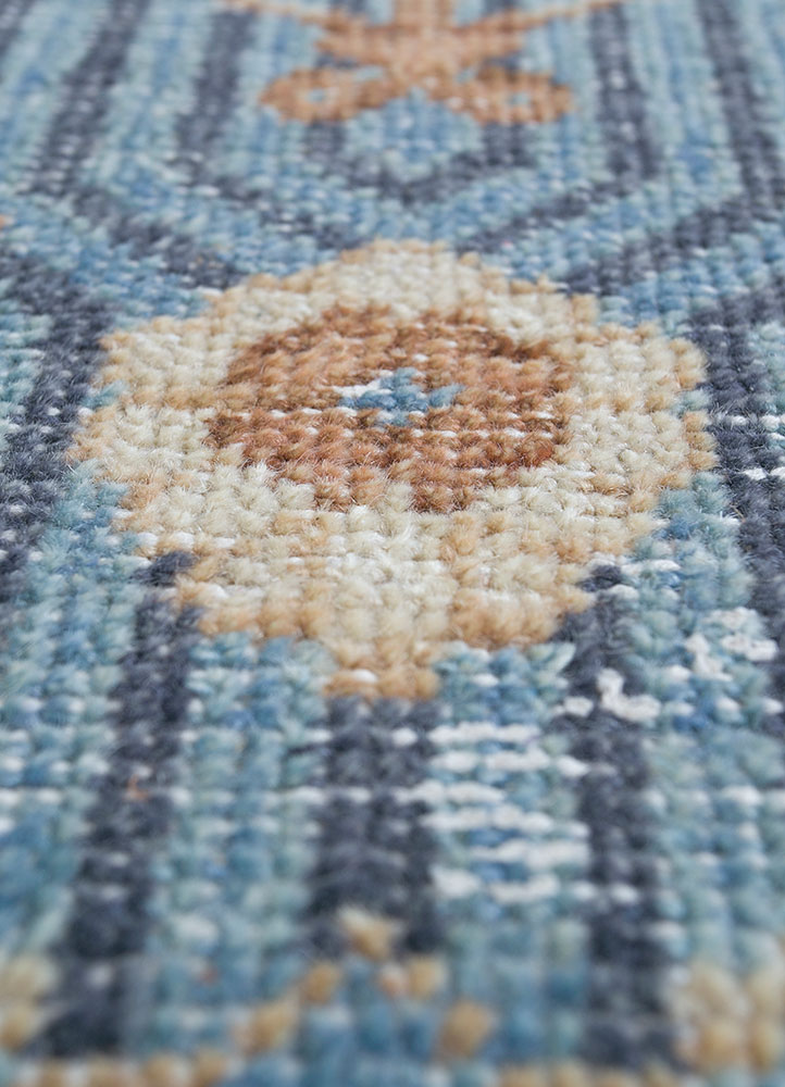 erbe blue wool hand knotted Rug - CloseUp