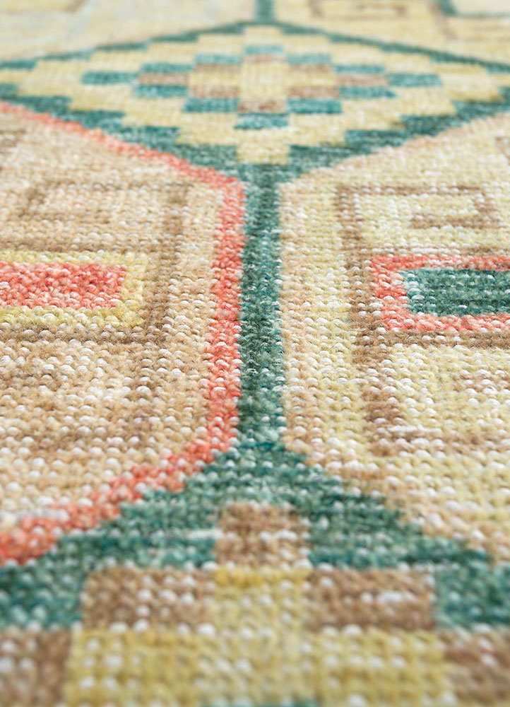erbe red and orange wool hand knotted Rug - CloseUp