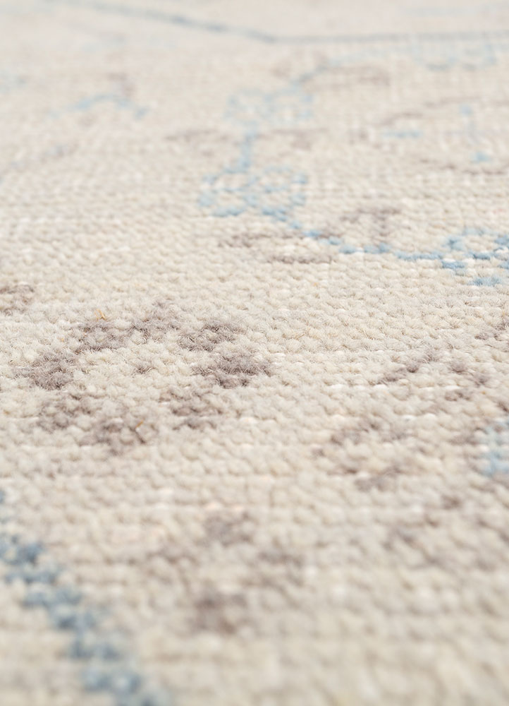 erbe blue wool hand knotted Rug - CloseUp