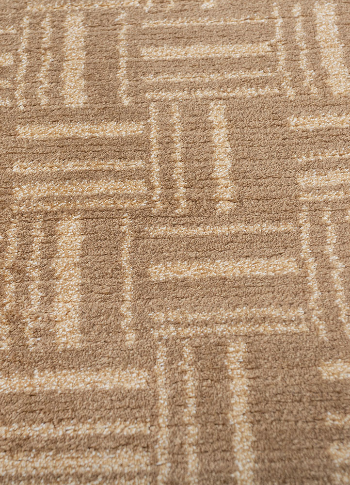 saga beige and brown acrylic hand loom Rug - CloseUp