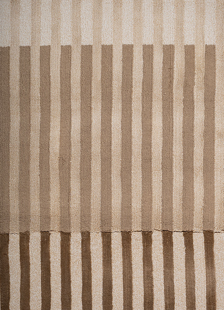 tesoro beige and brown acrylic hand loom Rug - CloseUp
