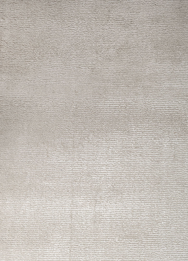 basis grey and black wool and viscose hand loom Rug - CloseUp