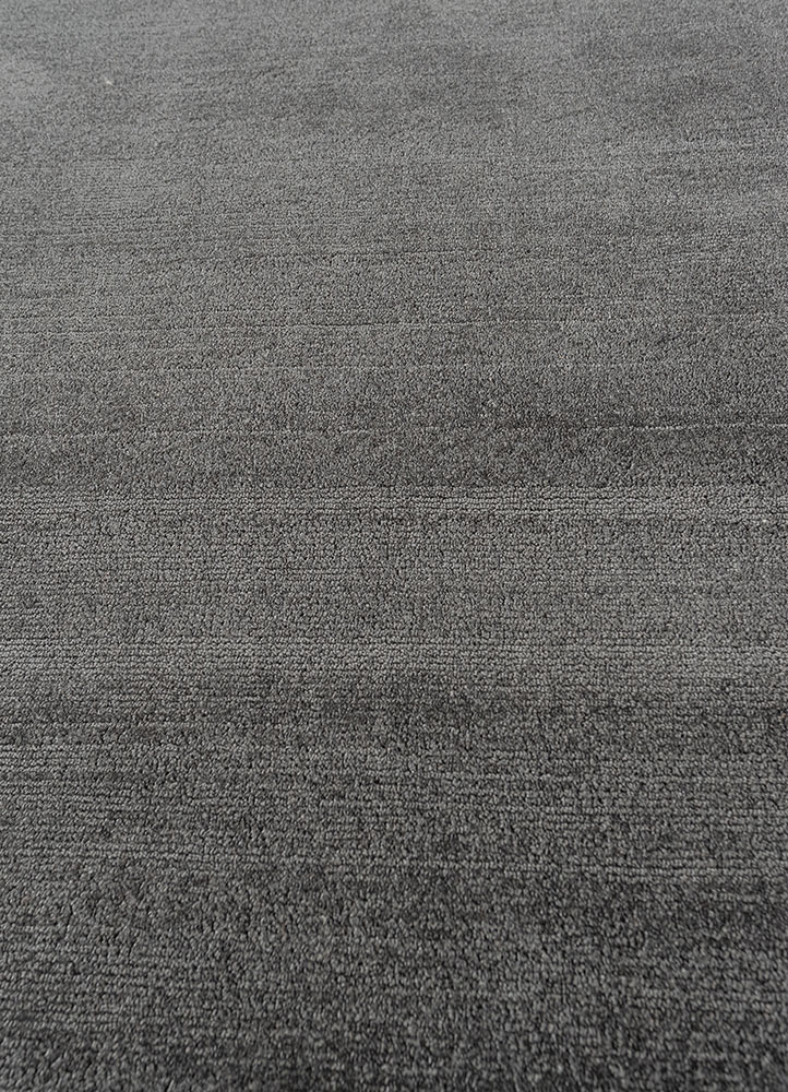 basis grey and black nylon hand loom Rug - CloseUp