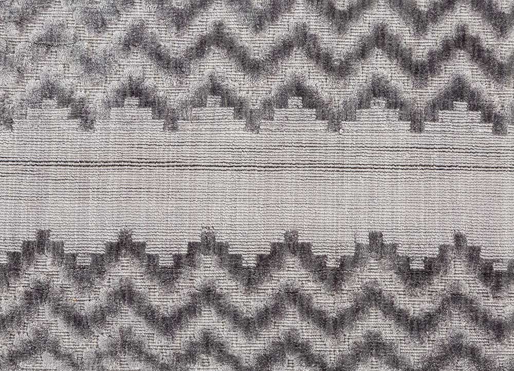 basis grey and black viscose hand loom Rug - CloseUp