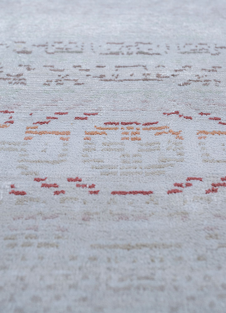 bespoke sile ivory viscose hand loom Rug - CloseUp