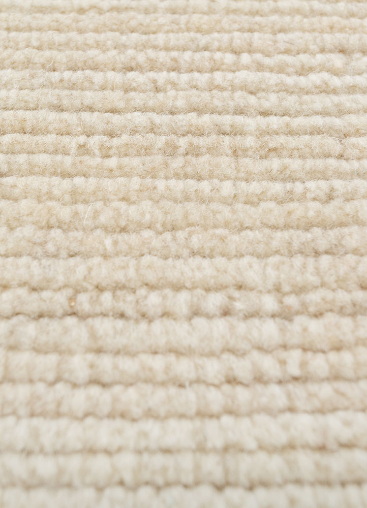 tesoro grey and black wool hand loom Rug - CloseUp