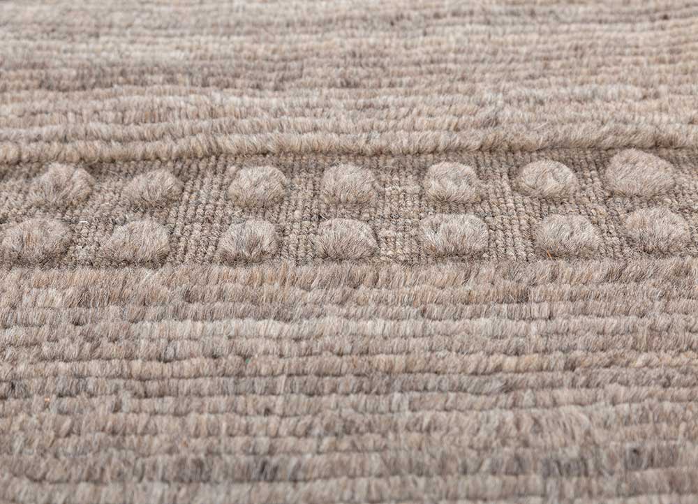 saga beige and brown wool hand loom Rug - CloseUp