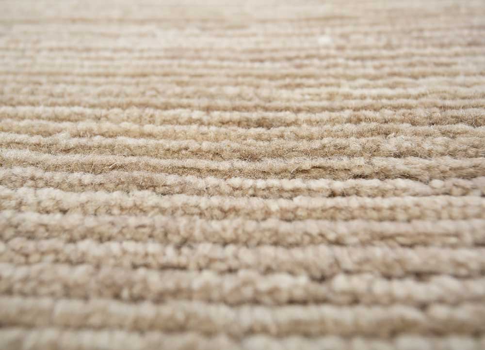saga beige and brown wool hand loom Rug - CloseUp