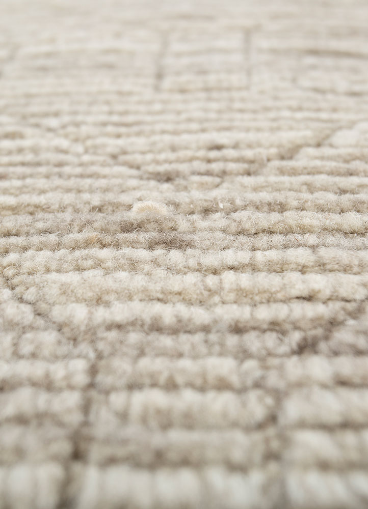 saga beige and brown wool hand loom Rug - CloseUp