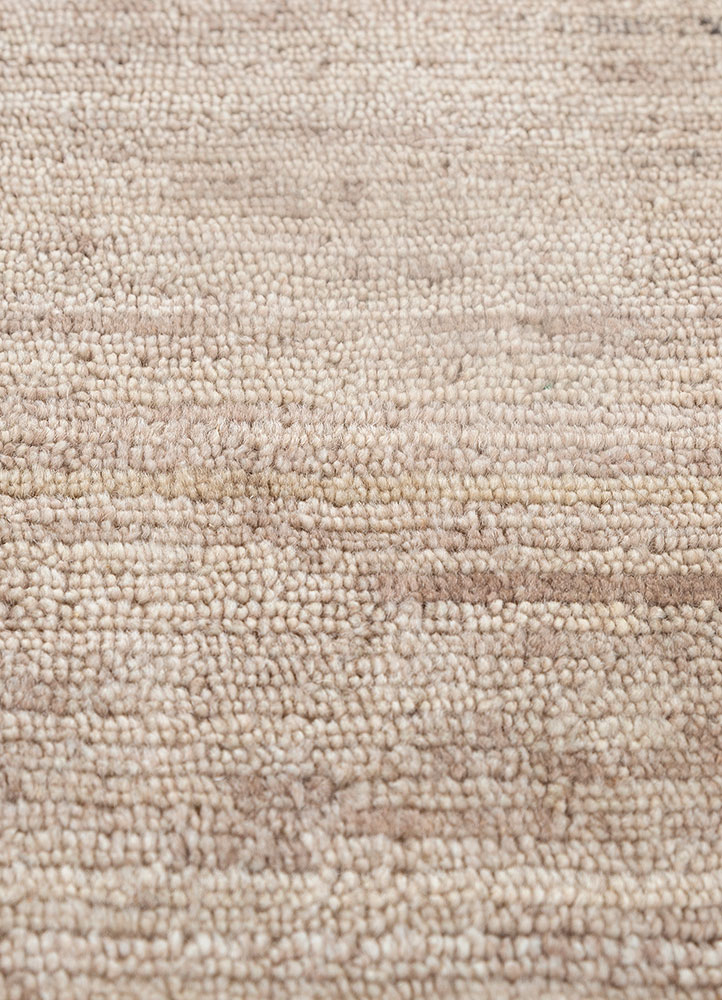 saga beige and brown wool hand loom Rug - CloseUp