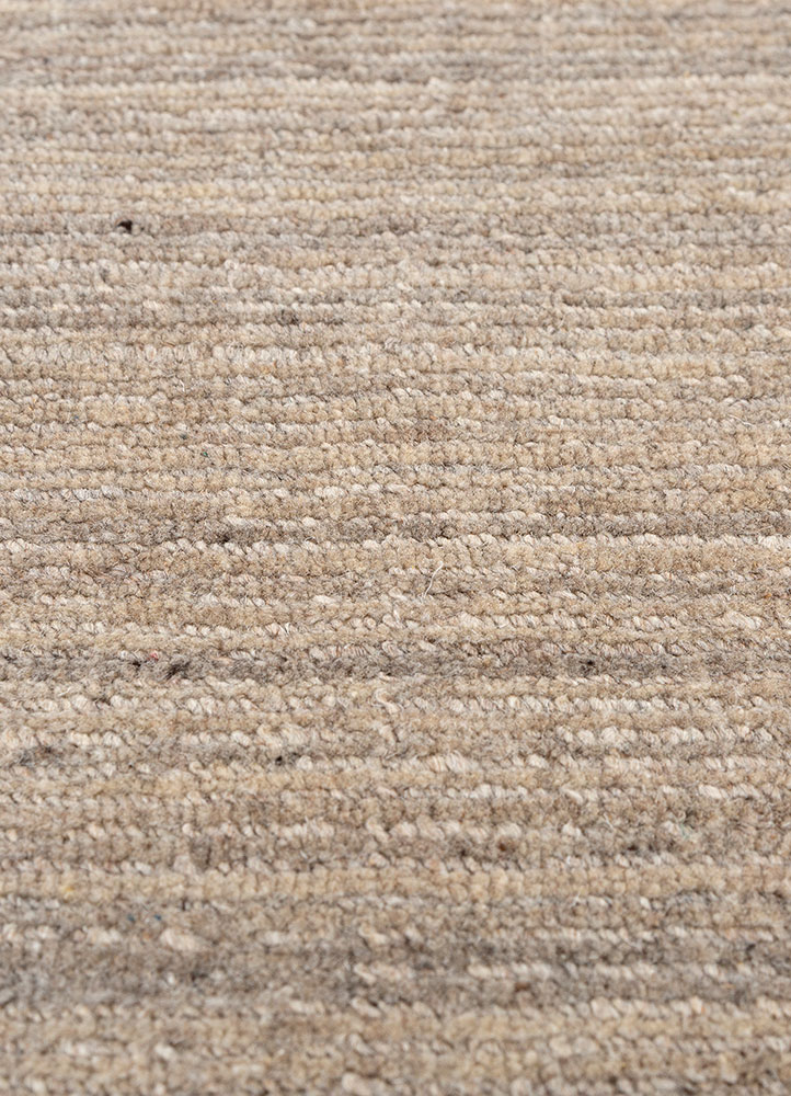 saga beige and brown wool hand loom Rug - CloseUp