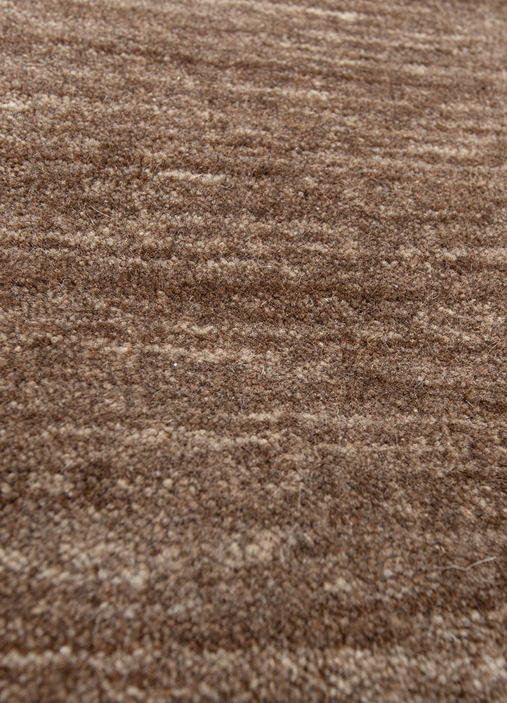 saga beige and brown wool hand loom Rug - CloseUp