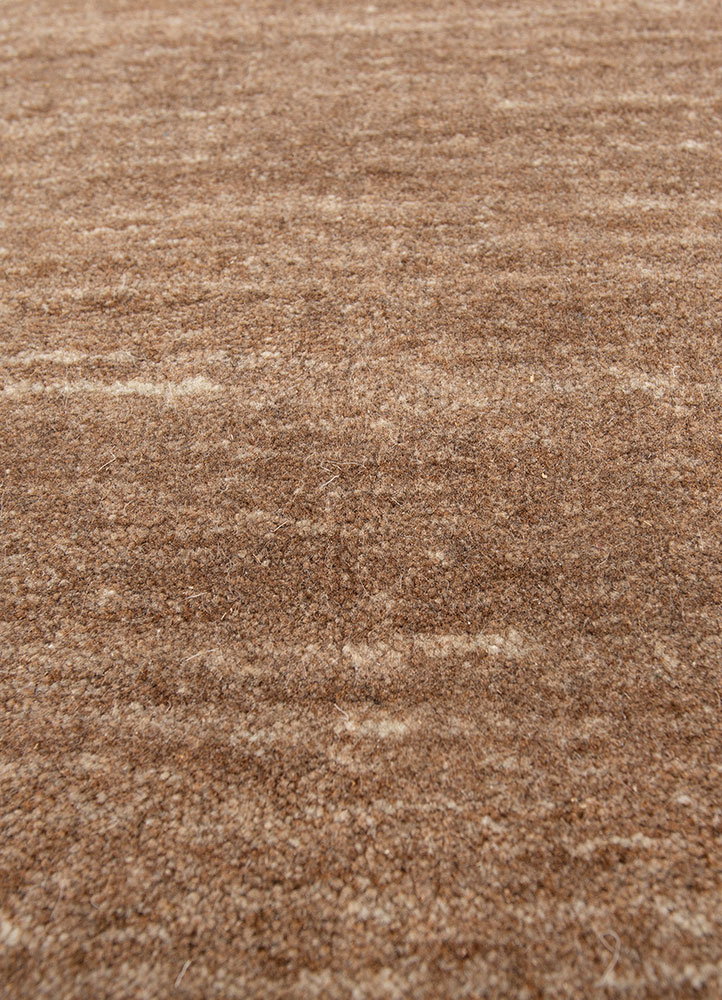 basis beige and brown wool hand loom Rug - CloseUp