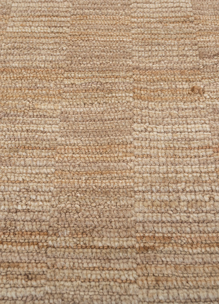 saga beige and brown wool hand loom Rug - CloseUp