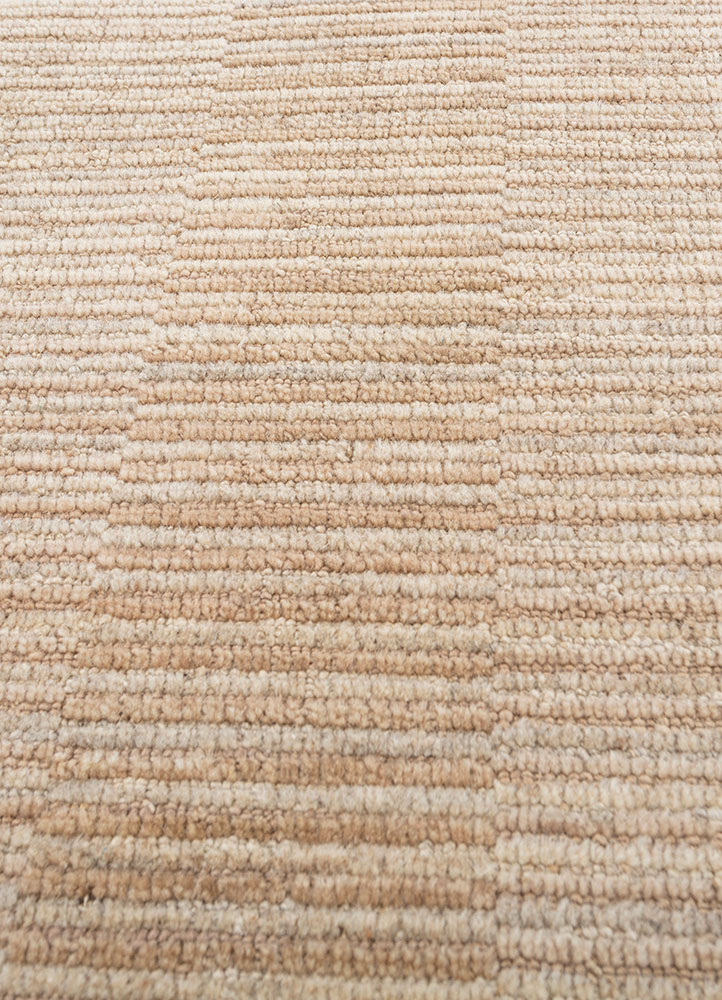 saga beige and brown wool hand loom Rug - CloseUp