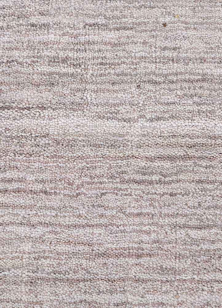 saga grey and black wool hand loom Rug - CloseUp
