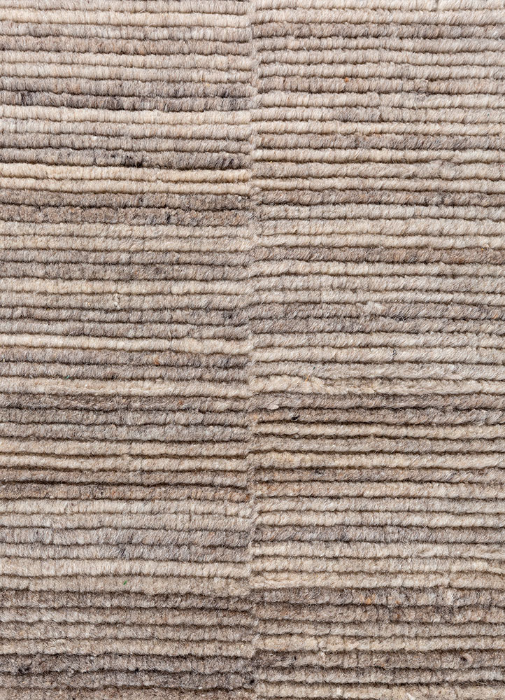 saga beige and brown wool hand loom Rug - CloseUp