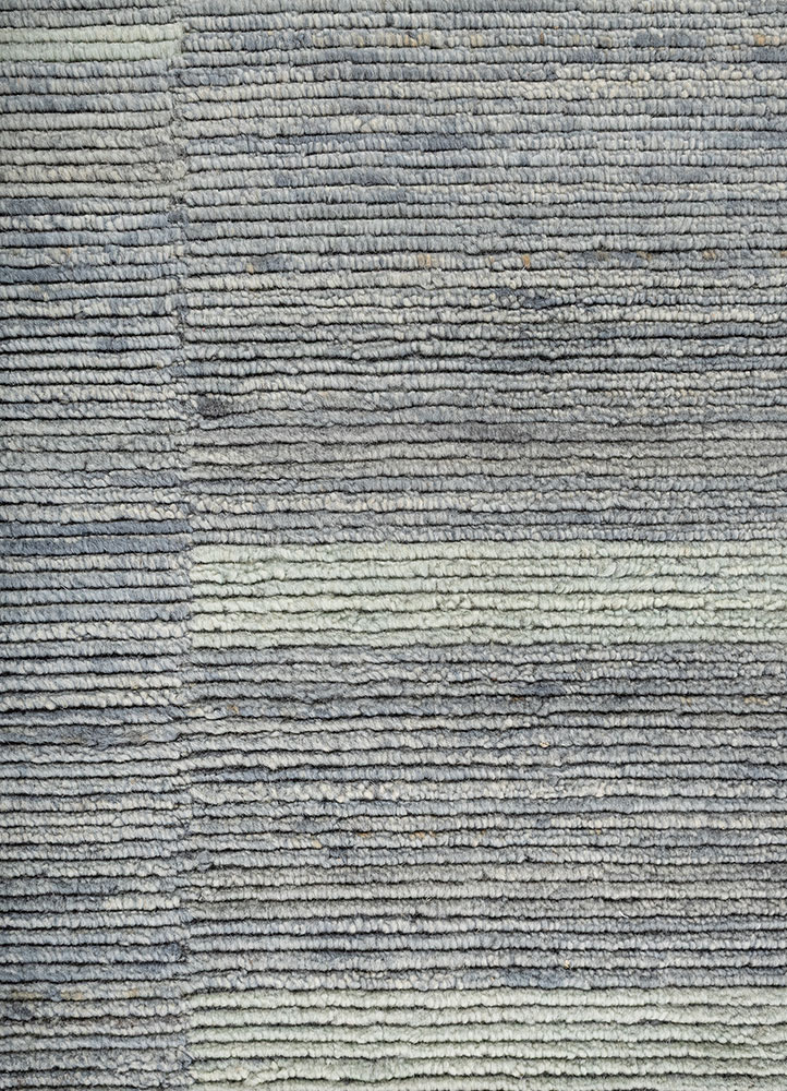 saga blue wool hand loom Rug - CloseUp