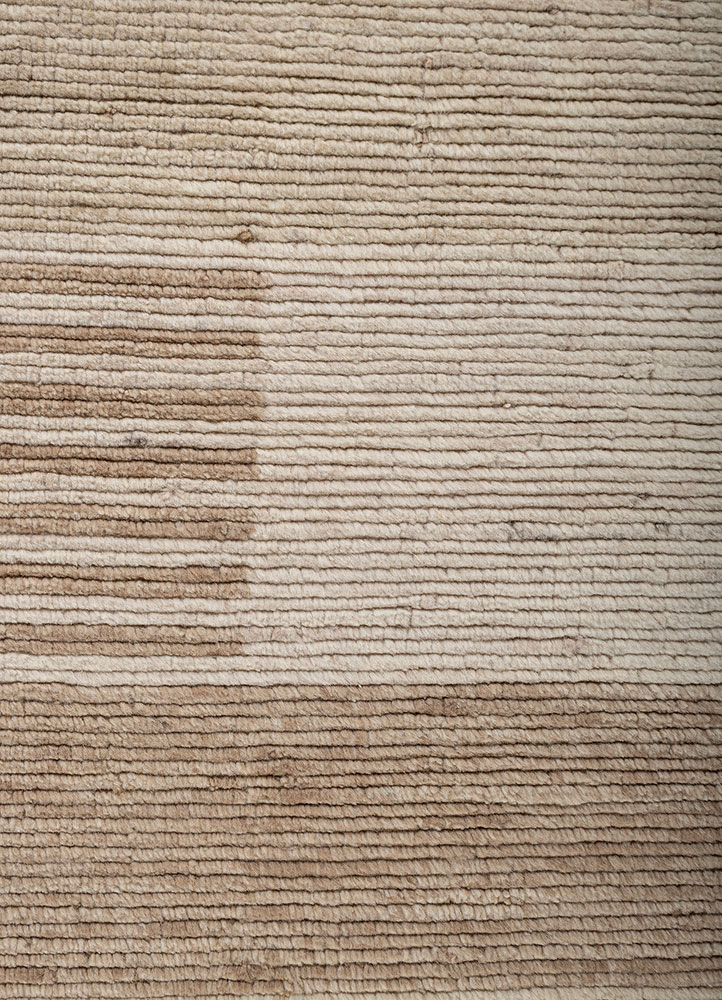 saga beige and brown wool hand loom Rug - CloseUp