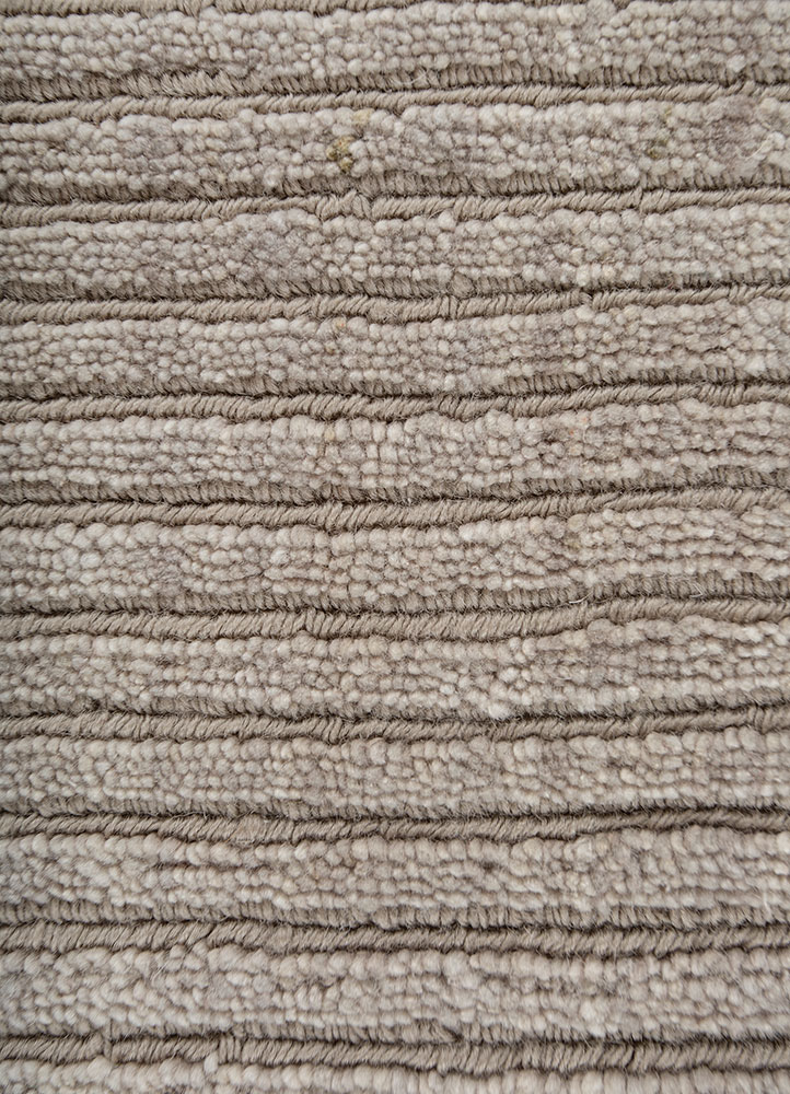 saga grey and black wool and silk hand loom Rug - CloseUp