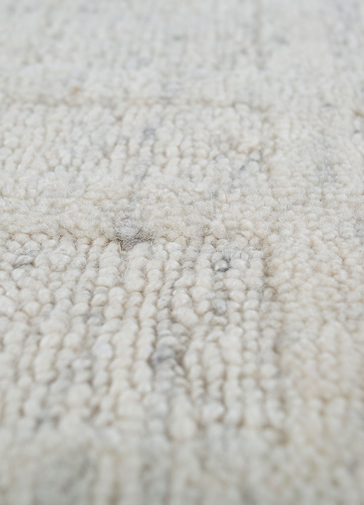 tesoro ivory wool hand loom Rug - CloseUp