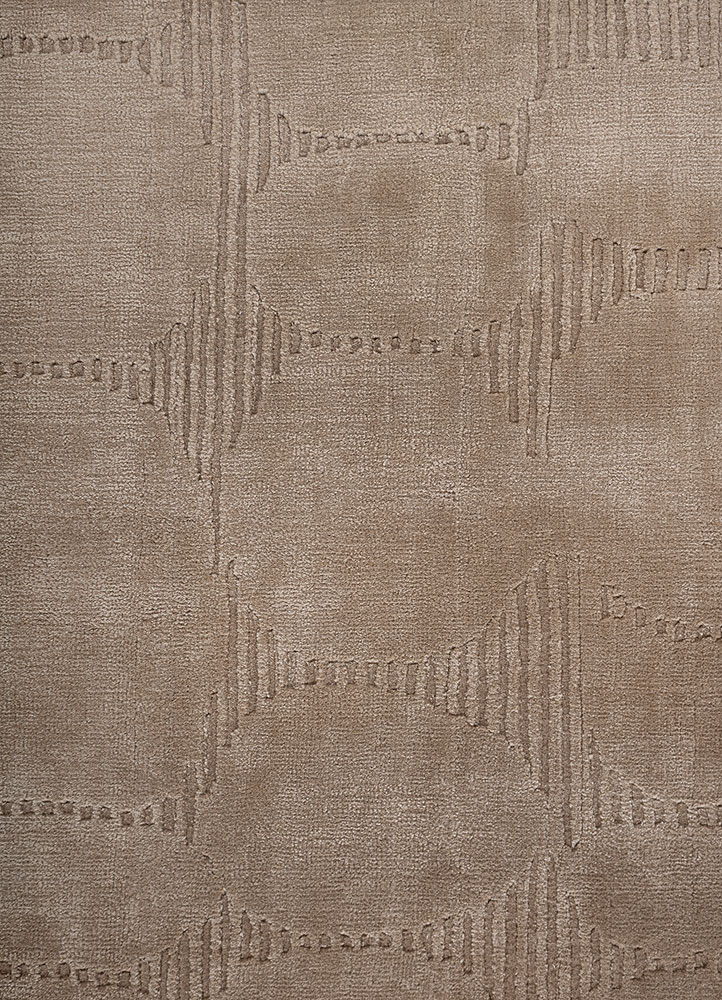 saga beige and brown wool hand loom Rug - CloseUp