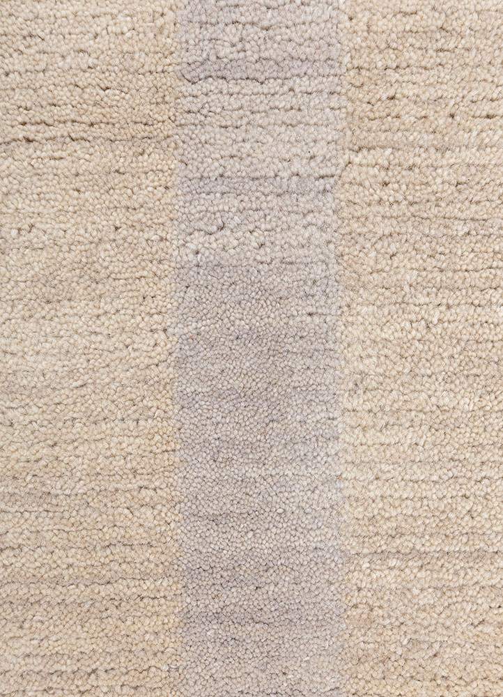 saga multi wool and viscose hand loom Rug - CloseUp
