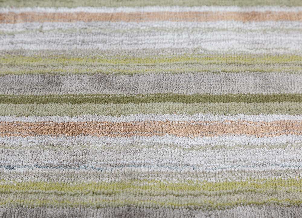 basis green wool and viscose hand loom Rug - CloseUp
