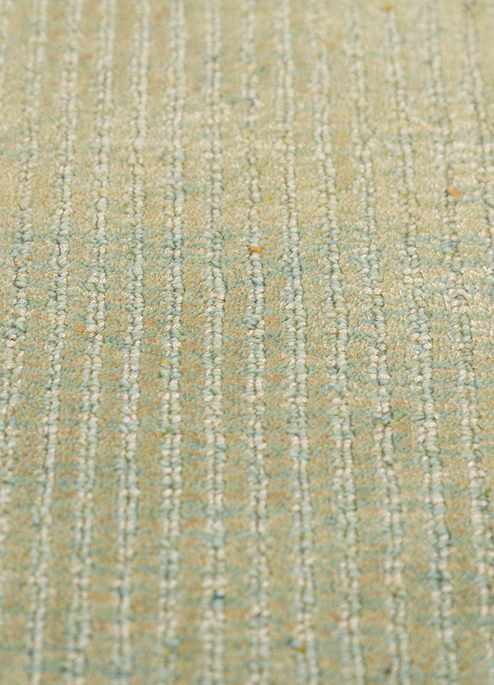 basis green wool and viscose hand loom Rug - CloseUp