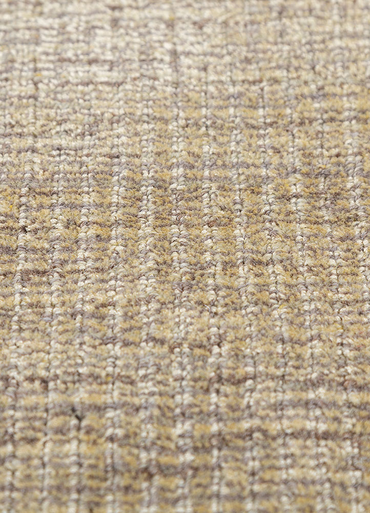 basis gold wool and viscose hand loom Rug - CloseUp