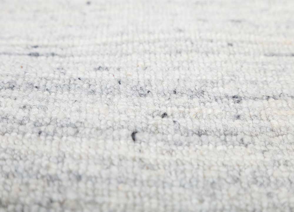 saga blue wool and viscose hand loom Rug - CloseUp
