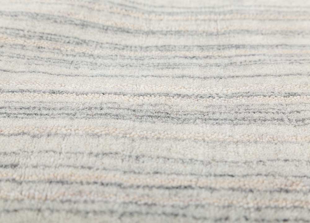 basis ivory wool and viscose hand loom Rug - CloseUp