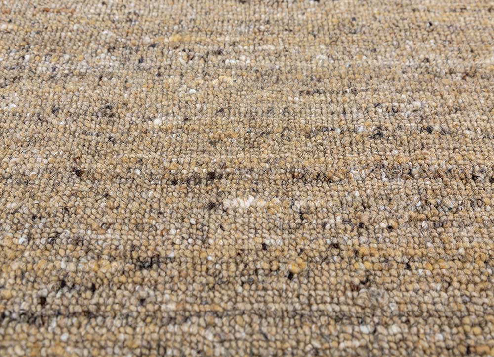 saga gold wool and viscose hand loom Rug - CloseUp