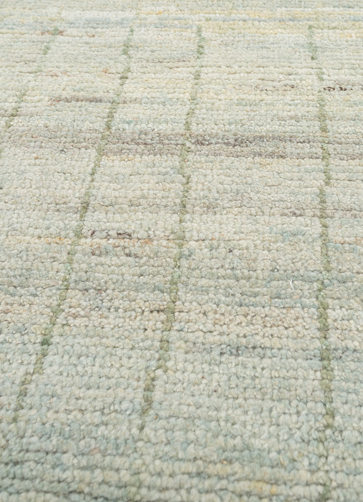 blythe green wool hand knotted Rug - CloseUp