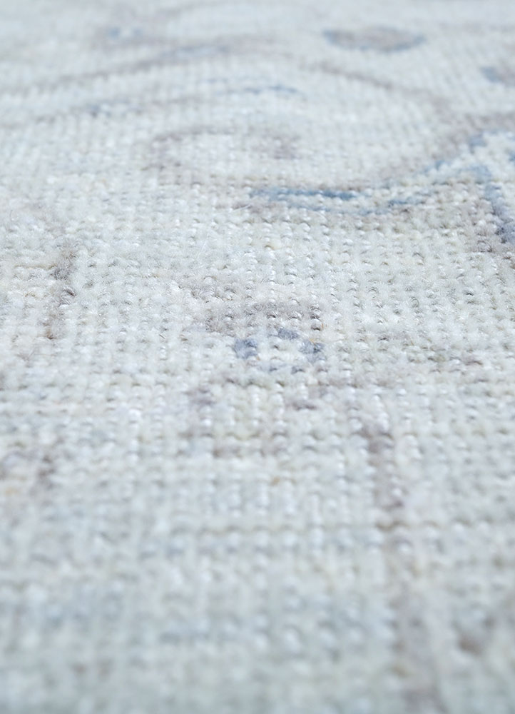 erbe grey and black wool hand knotted Rug - CloseUp