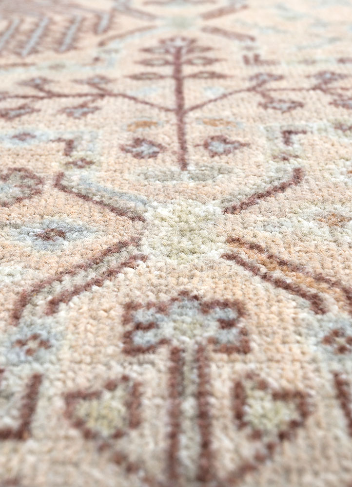 erbe beige and brown wool hand knotted Rug - CloseUp