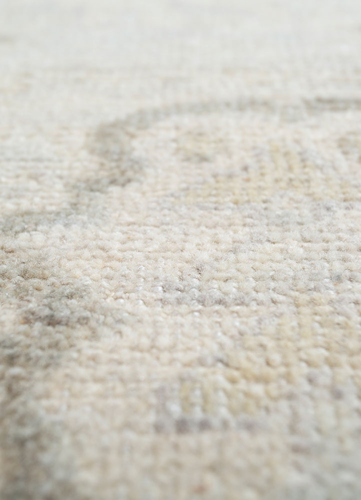erbe beige and brown wool hand knotted Rug - CloseUp