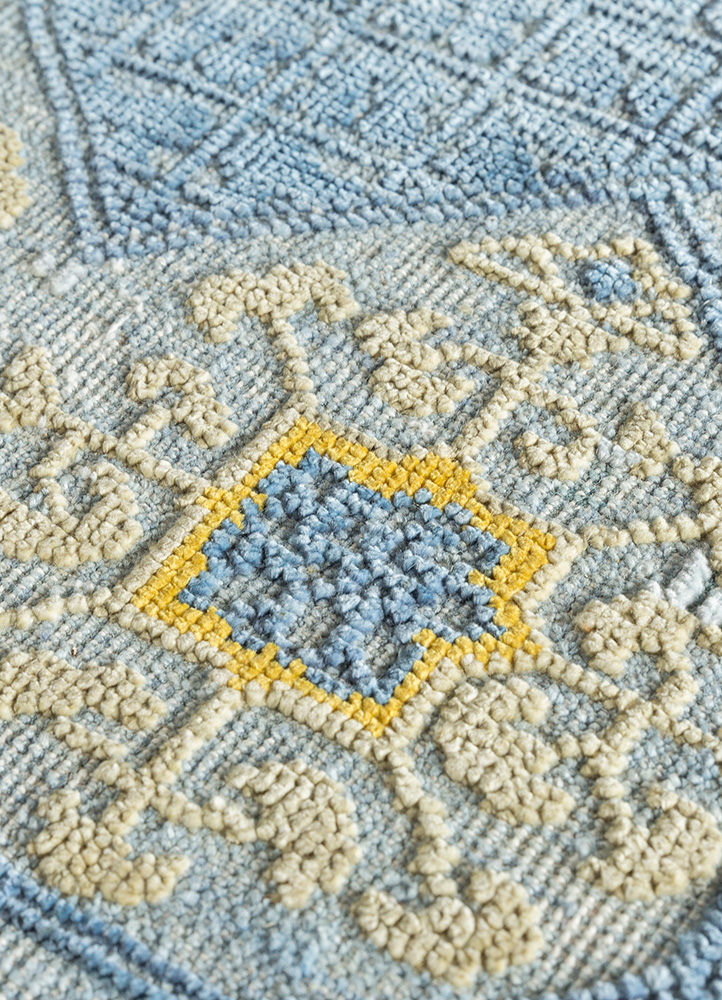 viscaya blue wool and silk hand knotted Rug - CloseUp
