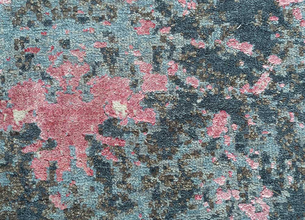 far east pink and purple wool and silk hand knotted Rug - CloseUp