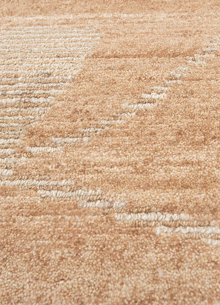 manifest red and orange wool hand knotted Rug - CloseUp