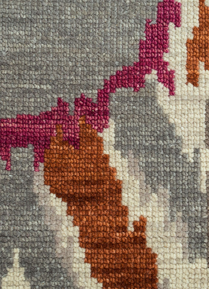 savana grey and black wool hand knotted Rug - CloseUp
