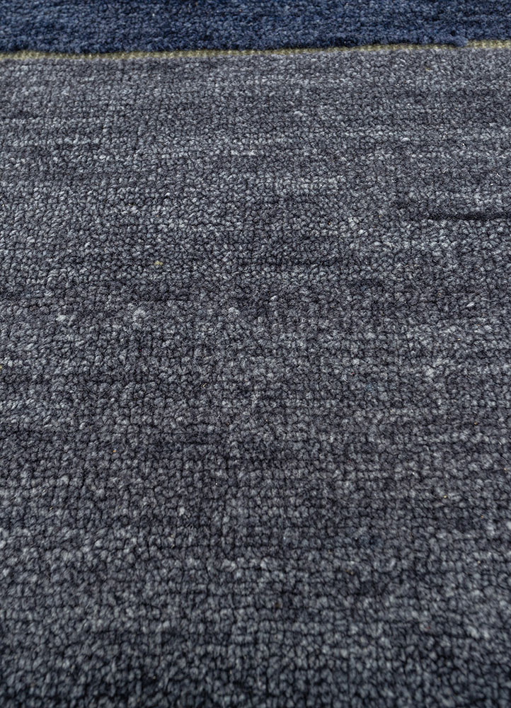 blythe blue wool hand knotted Rug - CloseUp