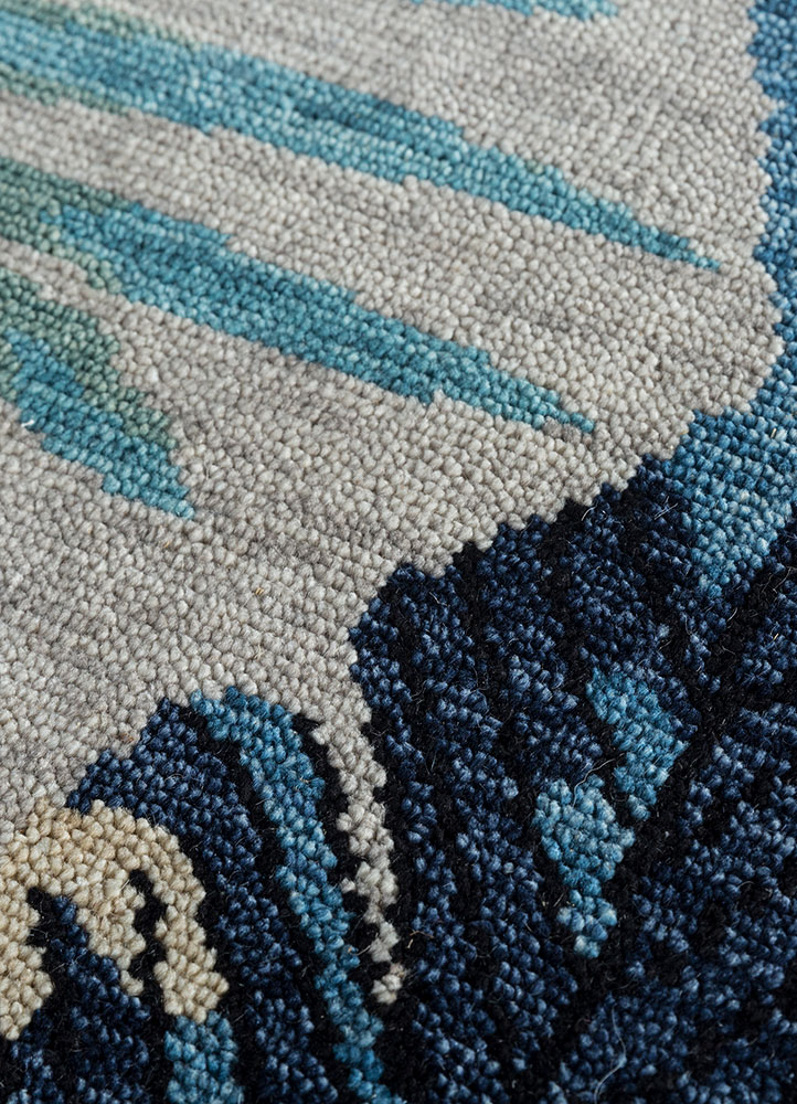 pansy blue wool hand knotted Rug - CloseUp