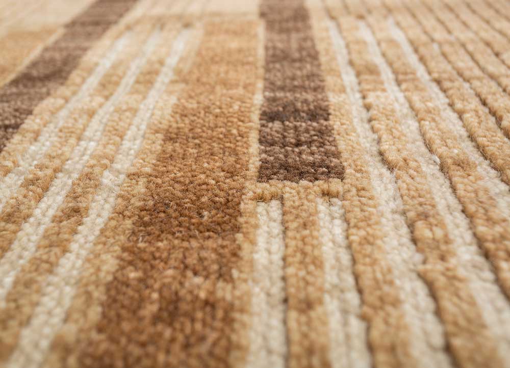 manifest red and orange wool hand knotted Rug - CloseUp