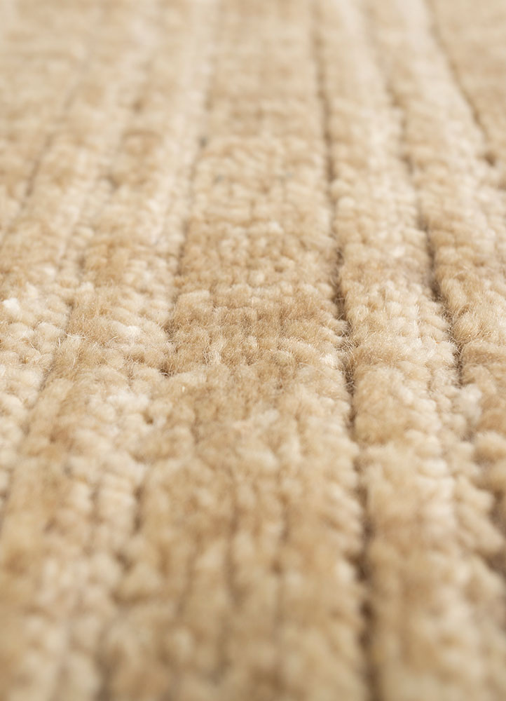 thyme ivory wool hand knotted Rug - CloseUp